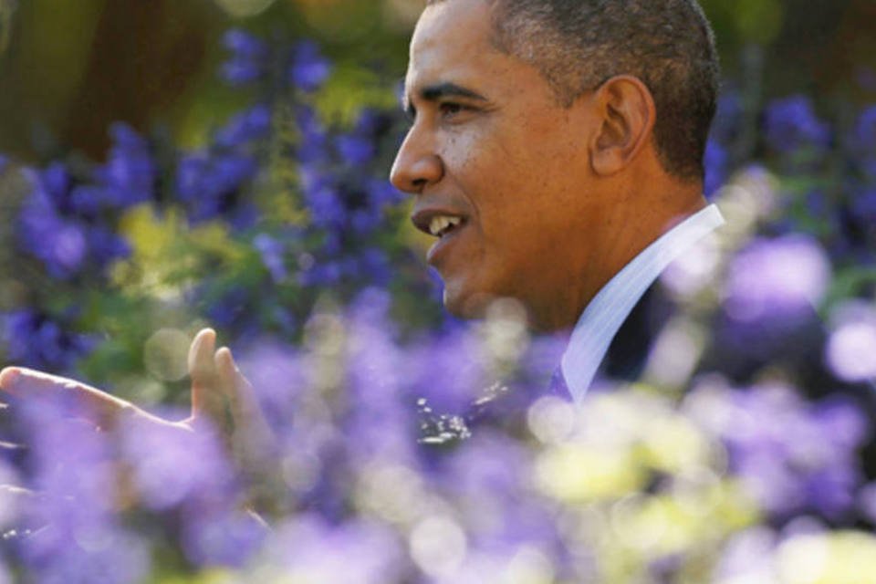 Obama conversa com Hollande sobre denúncias de espionagem