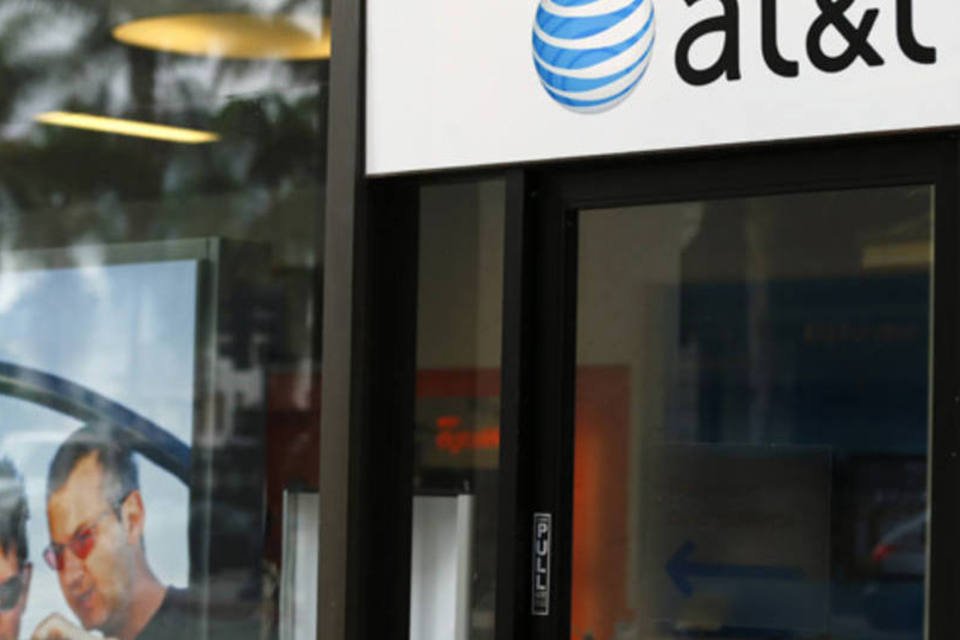 CIA paga AT&T por fornecimento de registros, diz NYT