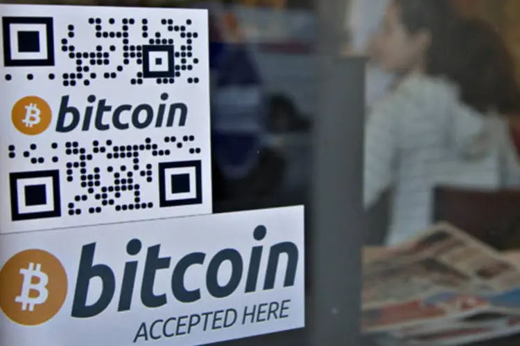 
	An&uacute;ncio de bitcoin em bar: moedas virtuais est&atilde;o ficando cada vez mais populares como novas ferramentas para a compra de bens e servi&ccedil;os
 (Andy Clark/Reuters)