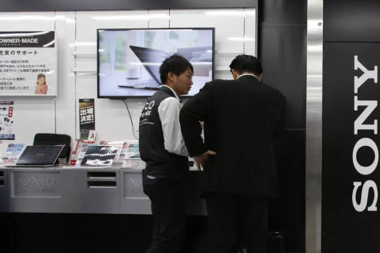
	Sony: &nbsp;tecnologia de imagens, tanto de c&acirc;meras quanto de sensores, &eacute; um dos tr&ecirc;s pilares sobre o qual a companhia est&aacute; se apoiando para interromper a hemorragia em sua principal divis&atilde;o de eletr&ocirc;nicos
 (Toru Hanai/Reuters)
