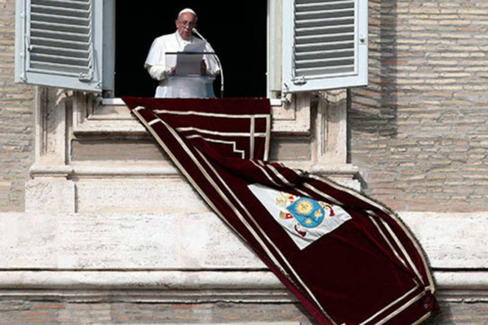 Não há crime que tire alguém do coração de Deus, diz papa