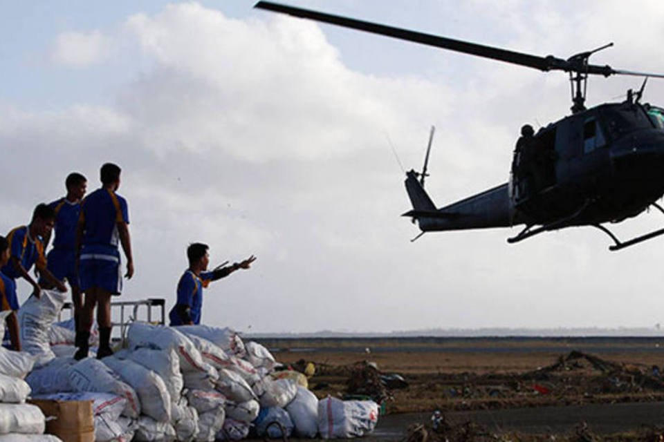 Filipinos são mortos após atacarem helicóptero com ajuda