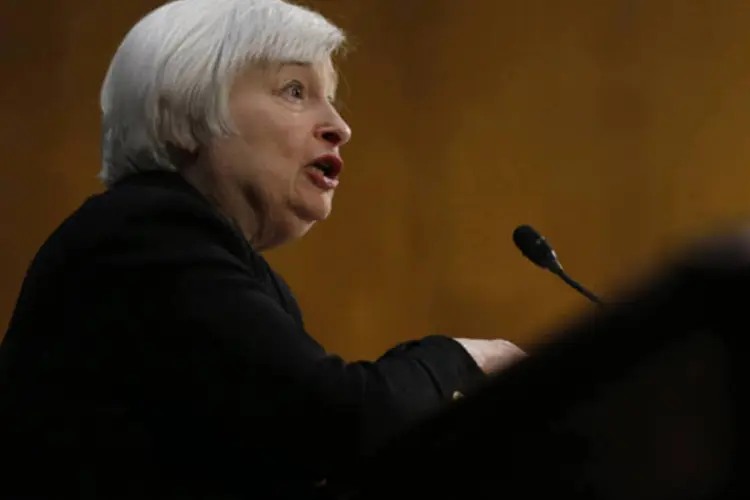 
	Ent&atilde;o vice-chair do Federal Reserve, Janet Yellen participa de audi&ecirc;ncia no Senado dos EUA em Washington
 (Jason Reed/Reuters)