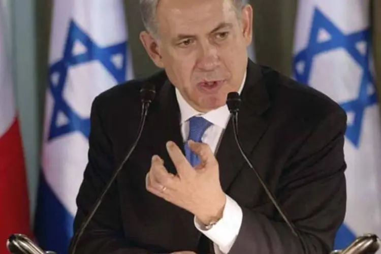 Primeiro-ministro de Israel, Benjamin Netanyahu, fala durante conferência de imprensa em Jerusalém (Alain Jocard/Reuters)
