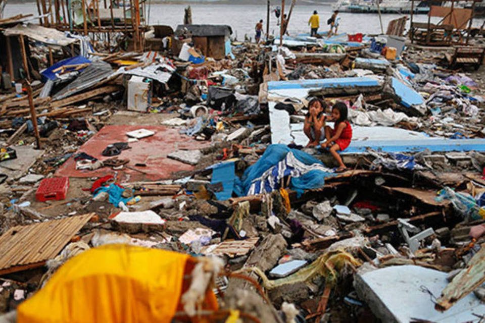 Ajuda ainda não chegou a algumas vítimas do tufão, diz MSF