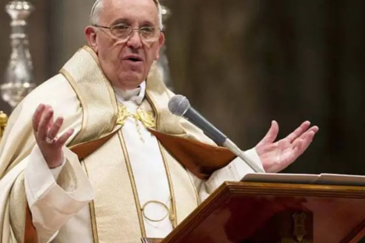 Papa Francisco fala durante ritual de aceitação na Basílica de São Pedro no Vaticano (Giampiero Sposito/Reuters)