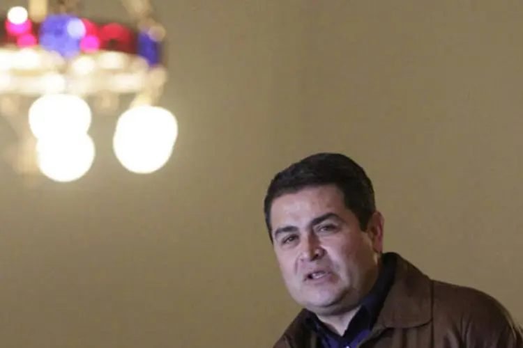 Juan Orlando Hernández, presidente eleito de Honduras, discursa em Tegucigalpa (Jorge Cabrera/Reuters)