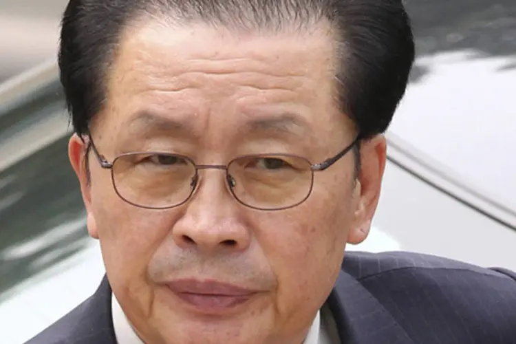 
	Jang Song Thaek: norte-coreano provavelmente foi destitu&iacute;do do cargo de vice-diretor da poderosa Comiss&atilde;o Nacional de Defesa e da diretoria do Partido dos Trabalhadores
 (.)