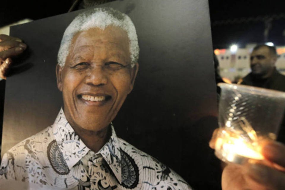 Amigos e inimigos, líderes se unem em despedida a Mandela
