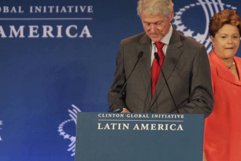 Bill Clinton elogia reação de Dilma a protestos de junho