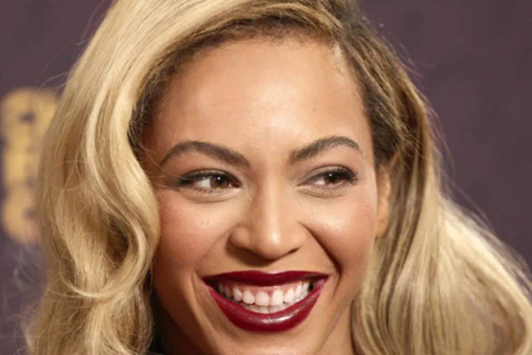 
	Cantora Beyonc&eacute; &eacute; a artista com mais indica&ccedil;&otilde;es ao VMA 2014, incluindo &quot;V&iacute;deo do Ano&quot;, &quot;Melhor V&iacute;deo Feminino&quot; e &quot;Melhor Dire&ccedil;&atilde;o&quot;
 (Neil Hall/Reuters)