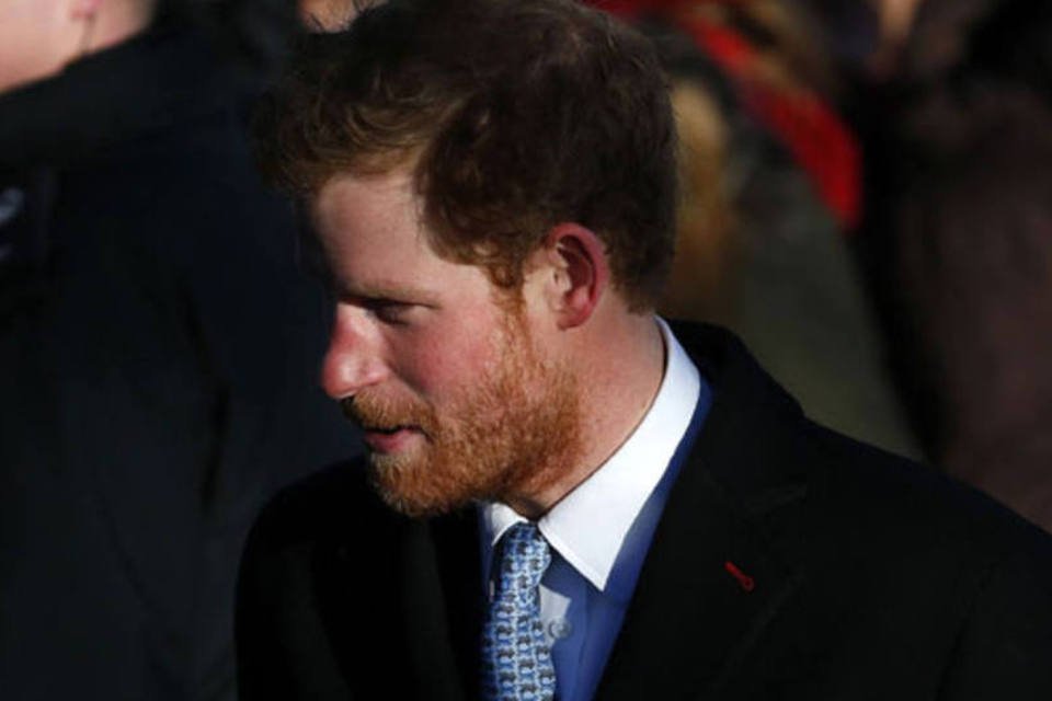 Princípe Harry terá que tirar a barba
