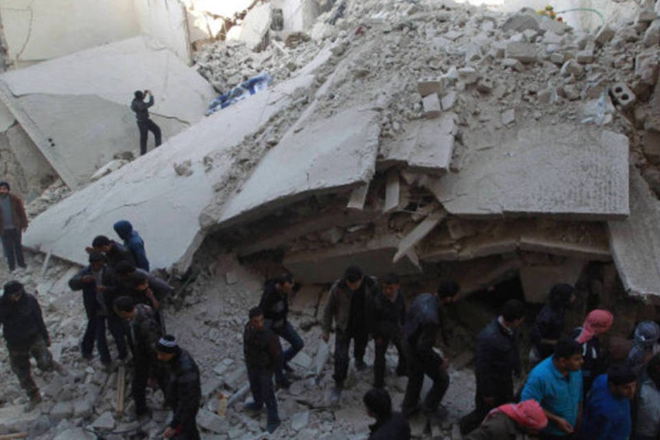 Assad diz que mais de 130.000 pessoas morreram na Síria