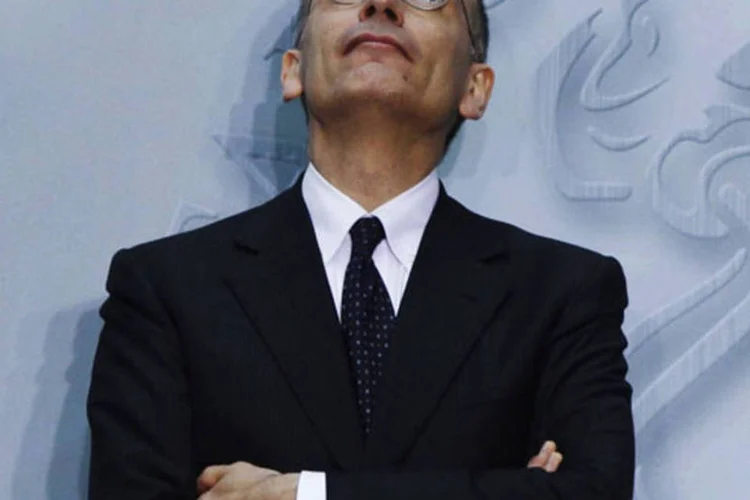 
	Atual primeiro-ministro da It&aacute;lia, Enrico Letta: ele disse que ir&aacute; entregar sua ren&uacute;ncia ao presidente Giorgio Napolitano amanh&atilde;
 (Edgard Garrido/Reuters)