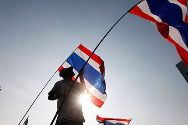 
	Manifestantes anti-governo: nove tailandeses morreram e mais de 500 pessoas ficaram feridas desde que Suthep se colocou &agrave; frente das manifesta&ccedil;&otilde;es&nbsp;
 (REUTERS/Kerek Wongsa)