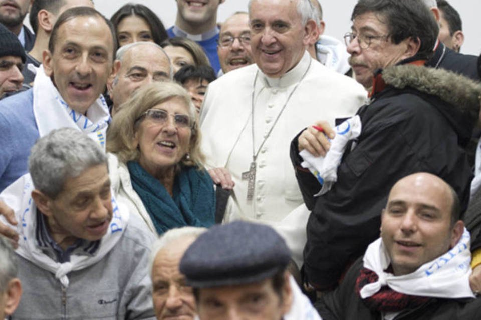 A refugiados, papa diz que é um homem qualquer
