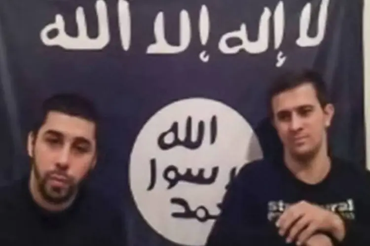 Homens de grupo islâmico em vídeo: "se você fizer as Olimpíadas, você vai receber um presente da gente. Para você e para todos os turistas que virão" (Reprodução/Reuters)