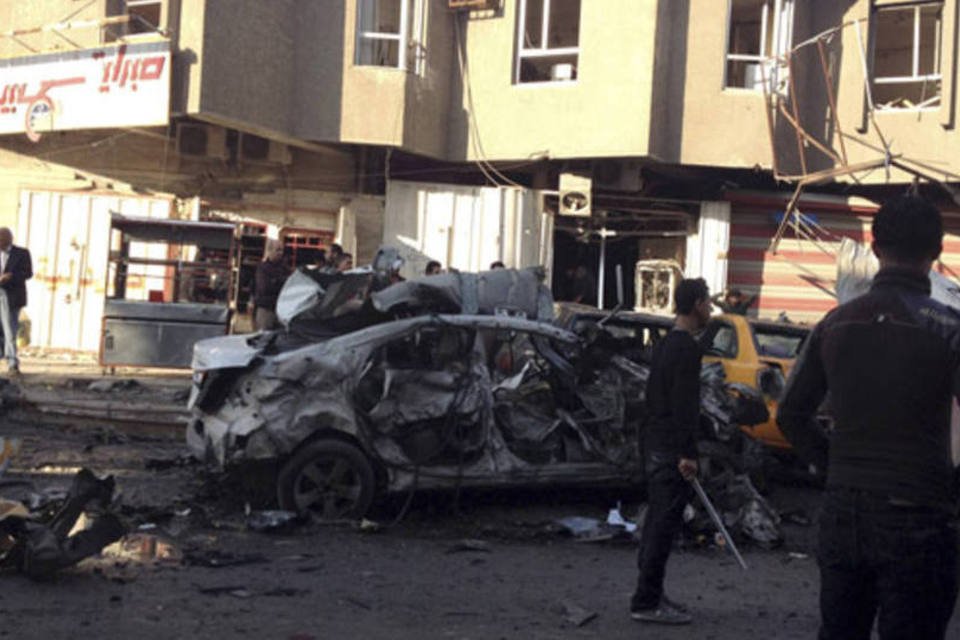 Bombas e tiroteio matam pelo menos 19 em Bagdá