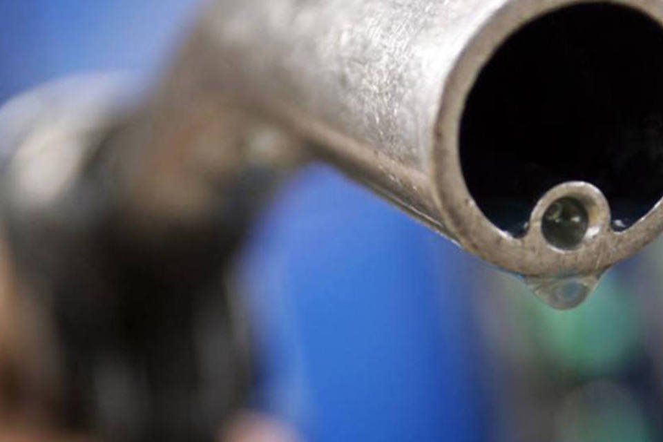Alta da gasolina com imposto será de 0,38% no IPCA, diz Itaú