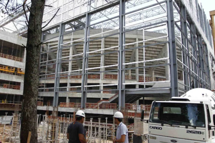 
	Parte do est&aacute;dio Arena da Baixada: est&aacute;dio j&aacute; recebeu do BNDES R$ 131 milh&otilde;es em empr&eacute;stimo especial concedido a todos os 12 est&aacute;dios do Mundial
 (Rodolfo Buhrer/Reuters)
