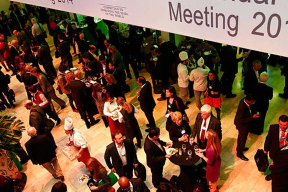 Em Davos, banqueiros têm dificuldades em convencer elite