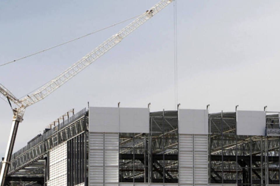 Fifa pede mais operários nas obras da Arena da Baixada