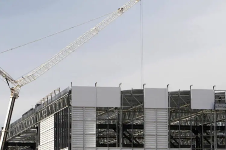 O estádio Arena da Baixada, sendo reformada para a Copa do Mundo de 2014 em Curitiba (Rodolfo Buhrer/Reuters)