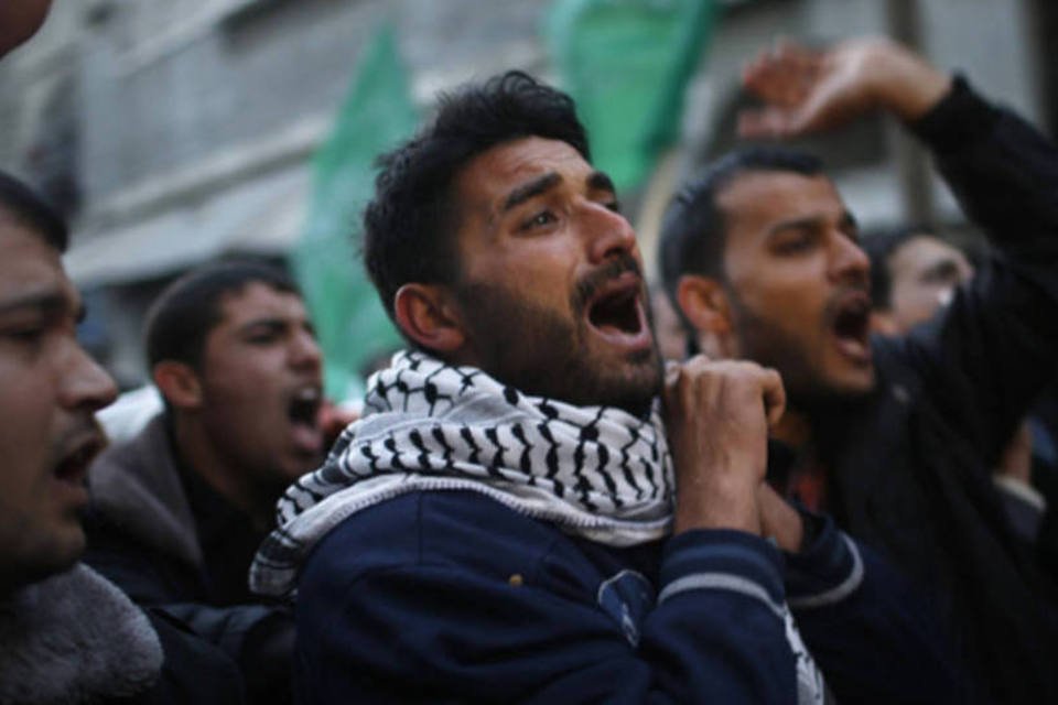 Tropas israelenses matam palestino no norte de Gaza