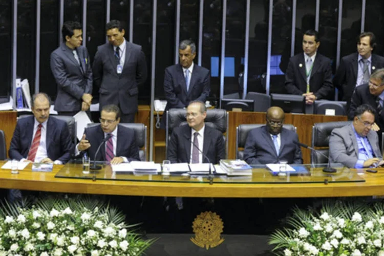 
	Sess&atilde;o solene do Congresso para a abertura da 4&ordf; sess&atilde;o legislativa da 54&ordf; Legislatura, no Plen&aacute;rio da C&acirc;mara: esta &eacute; a segunda vez que os parlamentares analisam vetos por voto aberto
 (Moreira Mariz/Agência Senado)