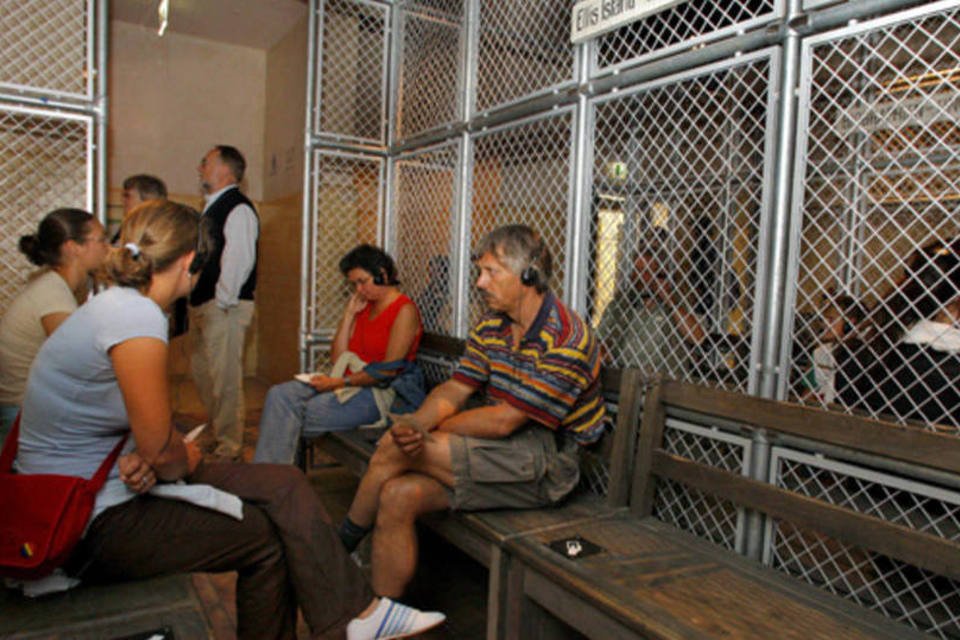 Crescem tensões entre migrantes em centros na Alemanha