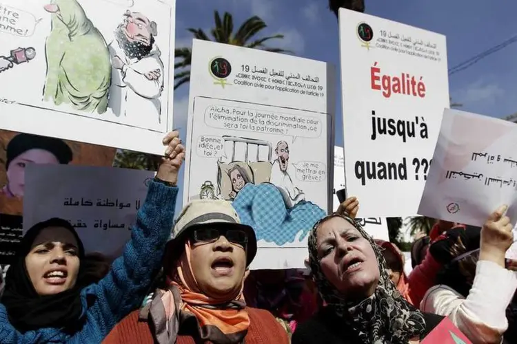 Mulheres protestam por direitos iguais no Marrocos neste dia 8 de março (REUTERS/Stringer)
