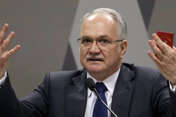 
	Ministro Fachin: Cunha tem afirmado que vai definir como vai ocorrer a vota&ccedil;&atilde;o do impeachment no plen&aacute;rio somente na v&eacute;spera
 (REUTERS/Ueslei Marcelino)