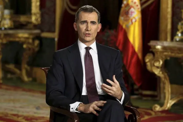 
	O rei da Espanha Felipe VI: as reuni&otilde;es desta segunda-feira no Pal&aacute;cio da Zarzuela ser&atilde;o com as oito legendas de menor representatividade parlamentar
 (REUTERS/Angel Diaz/Pool)