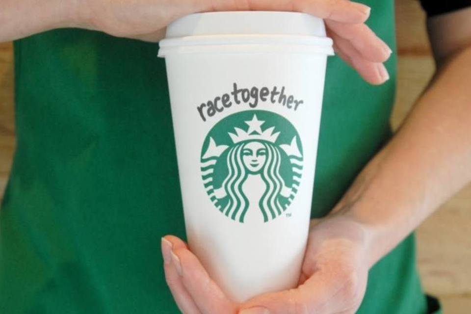
	Starbucks: a tentativa Race Together visa aumentar a conscientiza&ccedil;&atilde;o sobre desigualdade e racismo nos EUA
 (Divulgação/Starbucks)