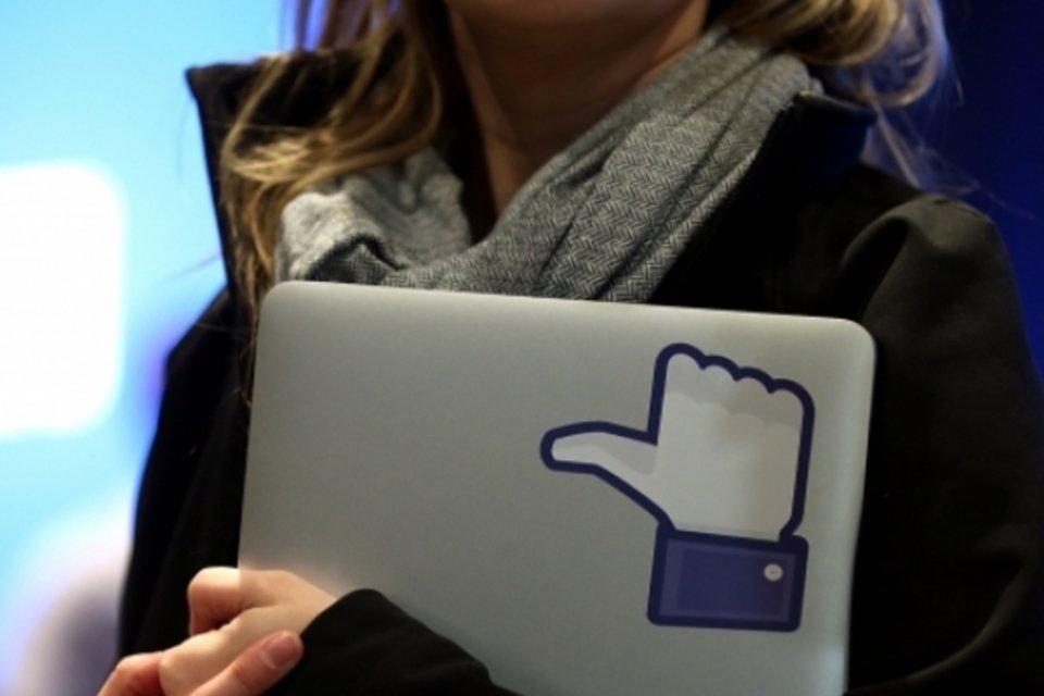 Mulher processa Facebook em 123 milhões de dólares depois de ter suas fotos alteradas