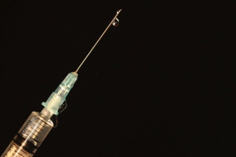 Cientistas trabalham em injeção anticoncepcional para homens