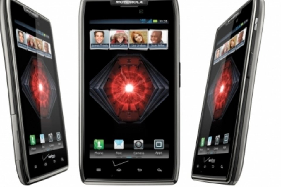 Motorola atrasa atualização de smartphones da linha Razr para Android 4.4 KitKat