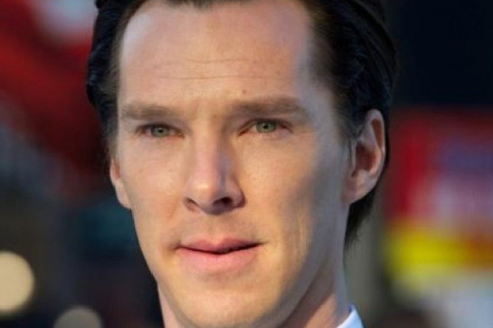 Benedict Cumberbatch, que vive Assange, admira WikiLeaks