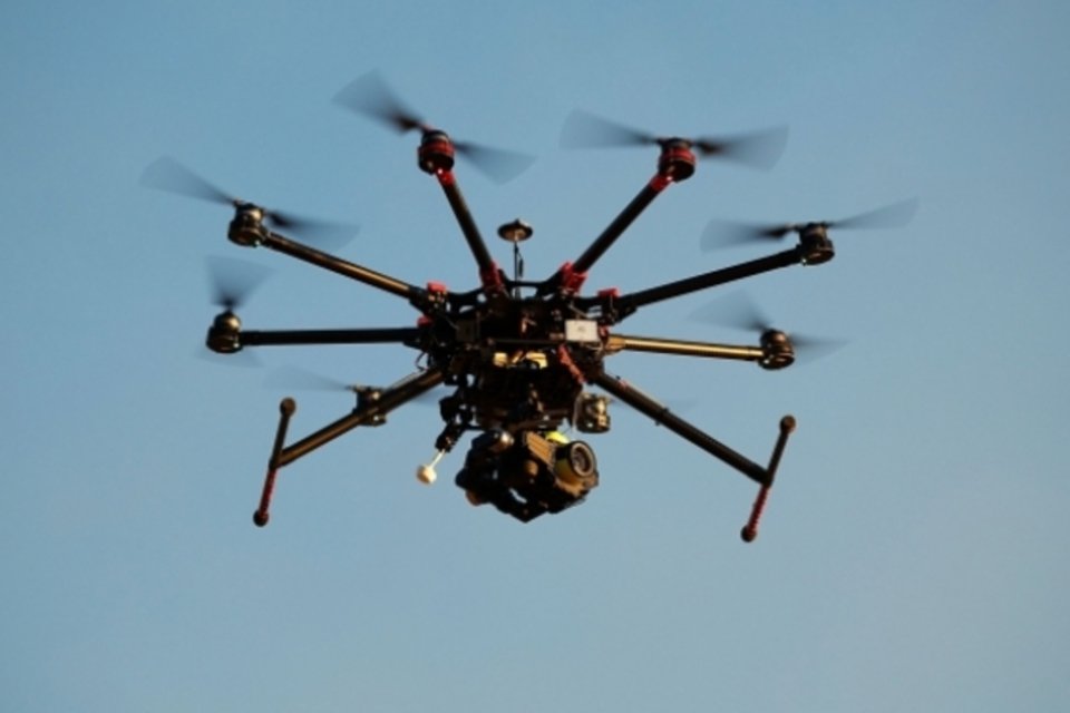 Drones permitem reduzir em 80% gasto com agroquímicos