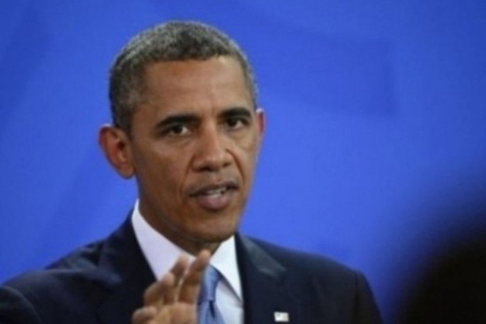 Obama diz que não enviará aviões para interceptar Snowden