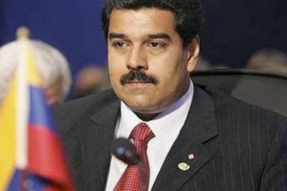 Maduro questiona atitude dos EUA sobre denúncias de Snowden