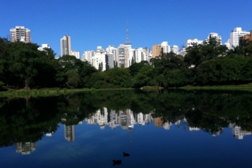 Falta dágua atinge até os bebedouros do Ibirapuera