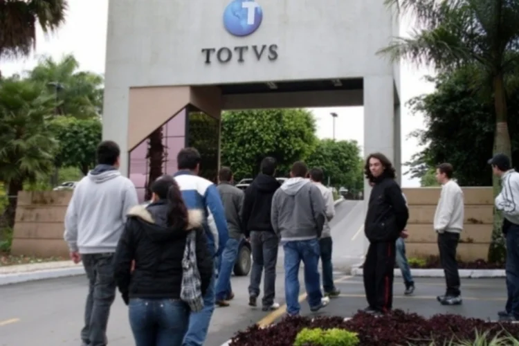 Totvs aprova Linx assembleia guerra Stone (Reprodução/Divulgação)