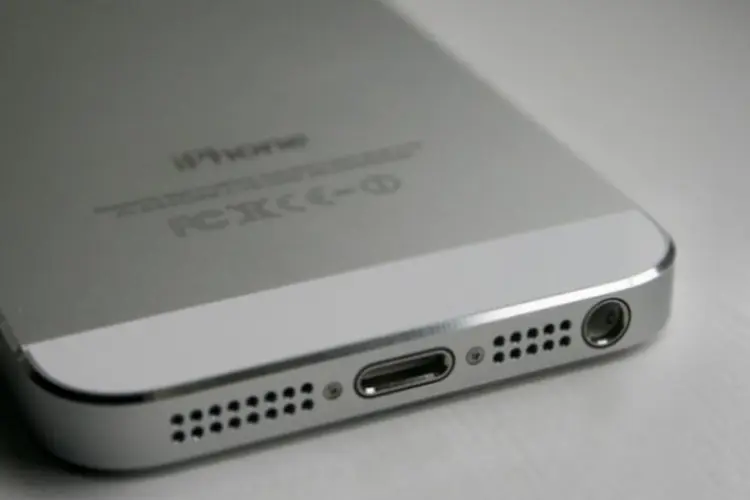 iPhone 5s (Flickr.com/williamhook)