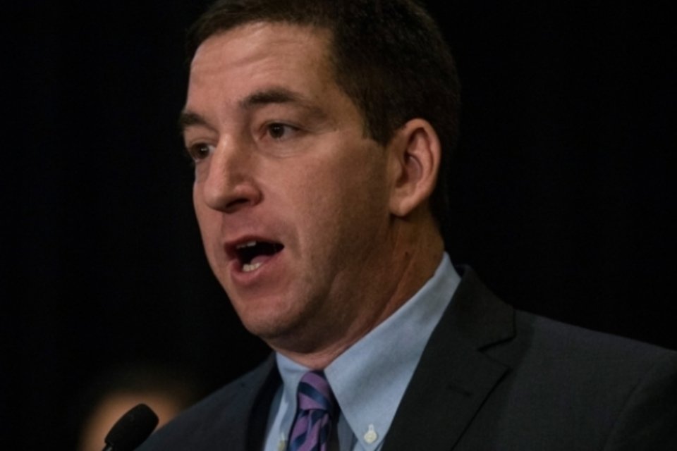 Greenwald garante que apesar das limitações Snowden está bem e atuante