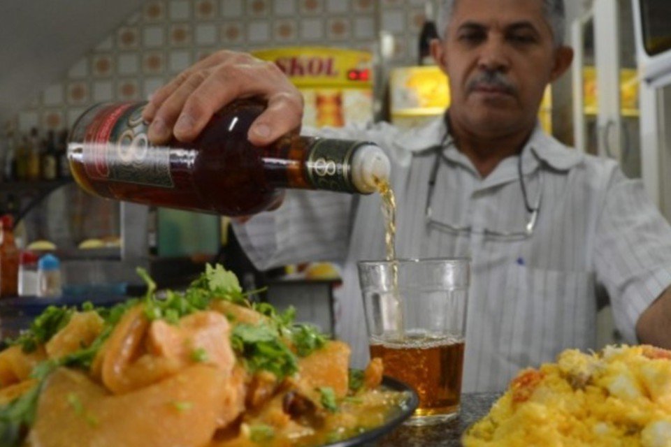 Maioria dos brasileiros com mais de 18 anos está acima do peso
