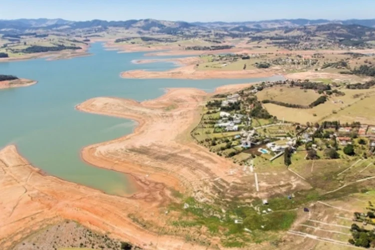 Cantareira Represa (Divulgação / Sabesp)
