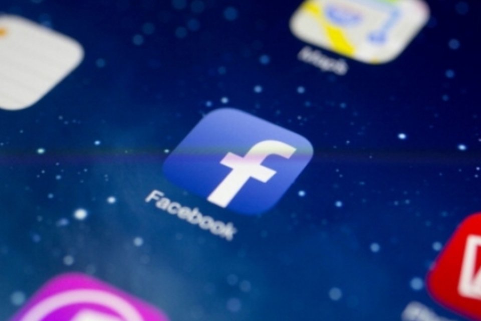 Facebook sabe quando usuário está prestes a iniciar um namoro