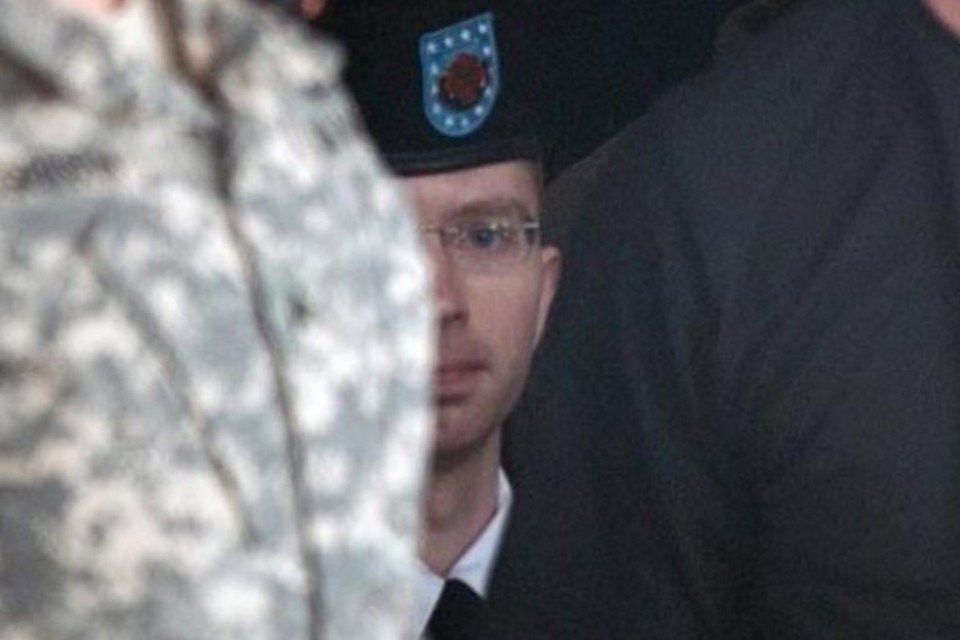 Juíza americana nega descartar acusação contra Manning