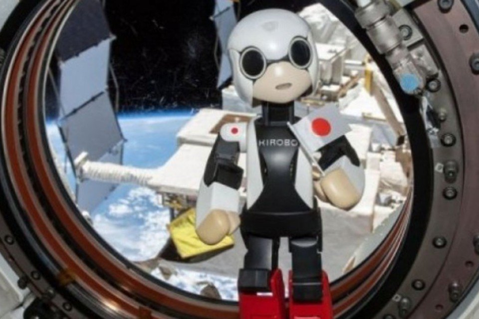 Robô Kirobo pronuncia as primeiras palavras no espaço